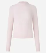 Blusa femenina de chenille color marrón con cuello alto y mangas largas.