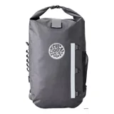 Mochila Rip Curl Surf Series de 30 litros, color gris oscuro, con logo estampado en blanco.