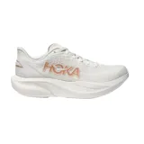 Championes Hoka Mach 7 de running, color blanco con detalles en color salmón y suela amortiguada.