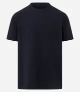 Remera celeste de algodón acanalado, corte slim fit, cuello redondo y mangas cortas.
