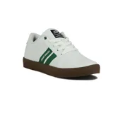 Championes Mormaii Urban Stripe 3 blancos con detalles en verde y suela marrón.