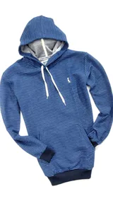 Canguro azul con rayas horizontales negras, capucha con cordones blancos y bolsillo tipo canguro.