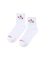Medias blancas de corte medio con diseño de jacquard técnico de flores rojas y tallos verdes en la parte superior, y logo de la marca en rojo en la planta del pie.