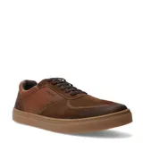 Zapato casual de hombre Freeway, confeccionado en una combinación de cuero liso y gamuza en tono marrón coñac. Presenta cordones al tono, costuras reforzadas a la vista y suela de goma vulcanizada en color caramelo.