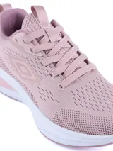 Championes deportivos Umbro modelo Vega, color verde agua, con capellada de tejido técnico transpirable y suela de goma blanca con amortiguación.