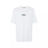 Remera blanca de corte holgado con logo de Puma estampado en el pecho.